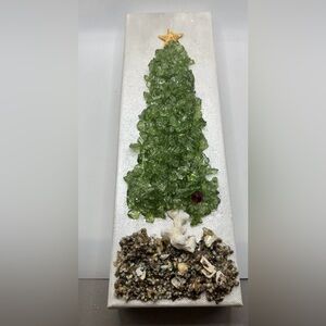 Jillybean Art Cracked Glass Christmas Tree Beach Decor